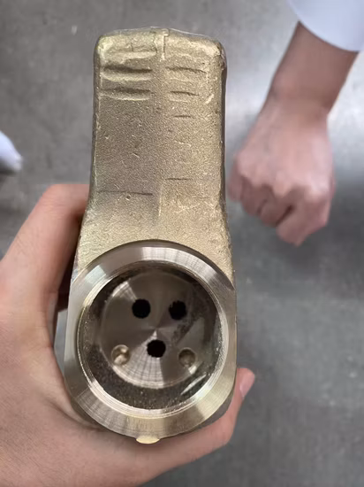 Máquina de usinagem de perfuração CNC horizontal de 12 fusos para produção de misturadores de torneiras